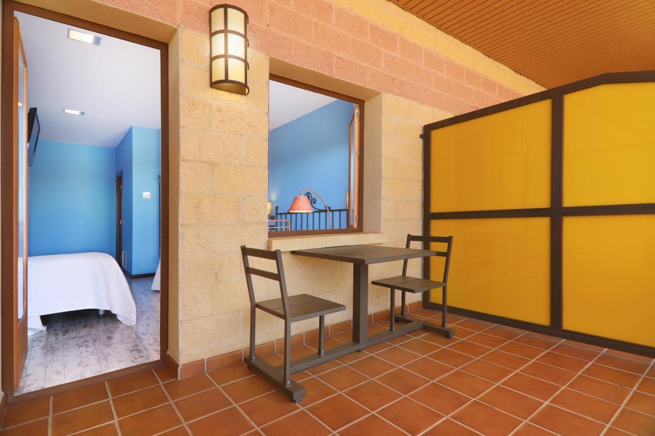 Hotel Moya Honrubia Buitenkant foto