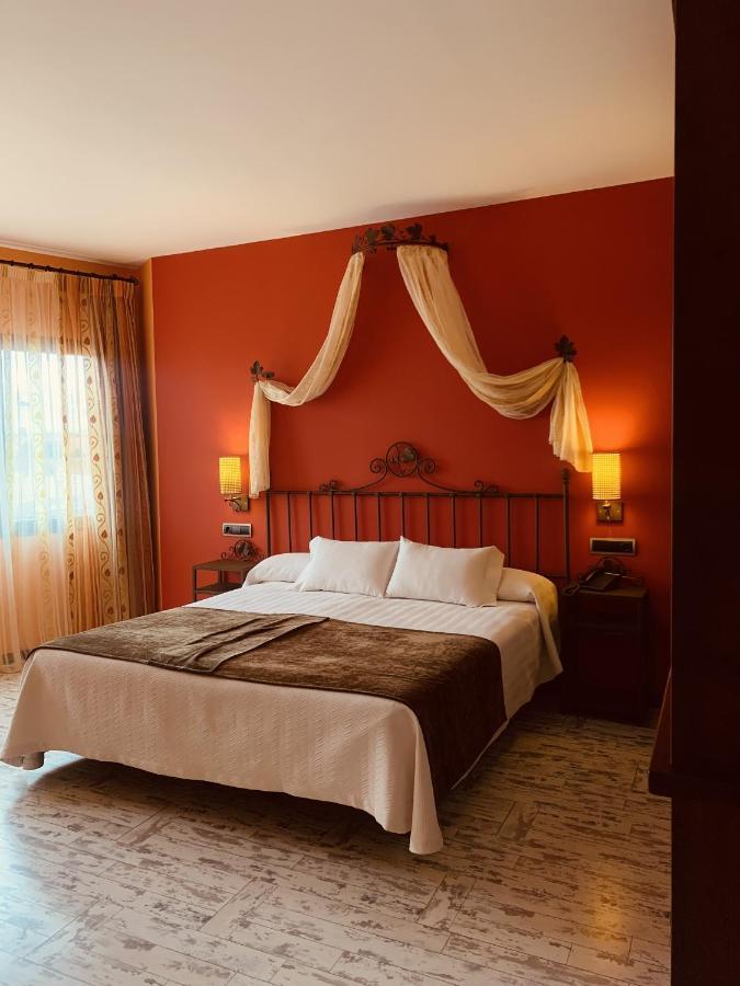 Hotel Moya Honrubia Buitenkant foto