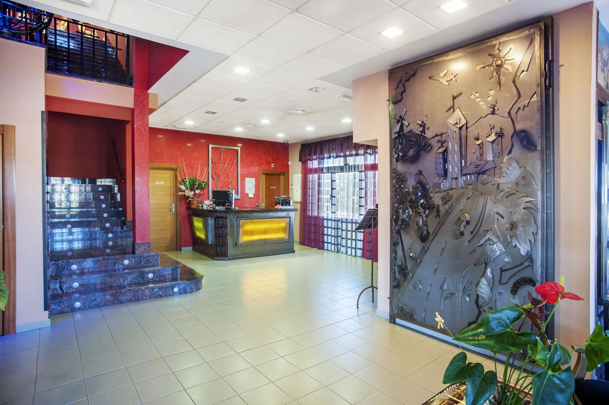 Hotel Moya Honrubia Buitenkant foto