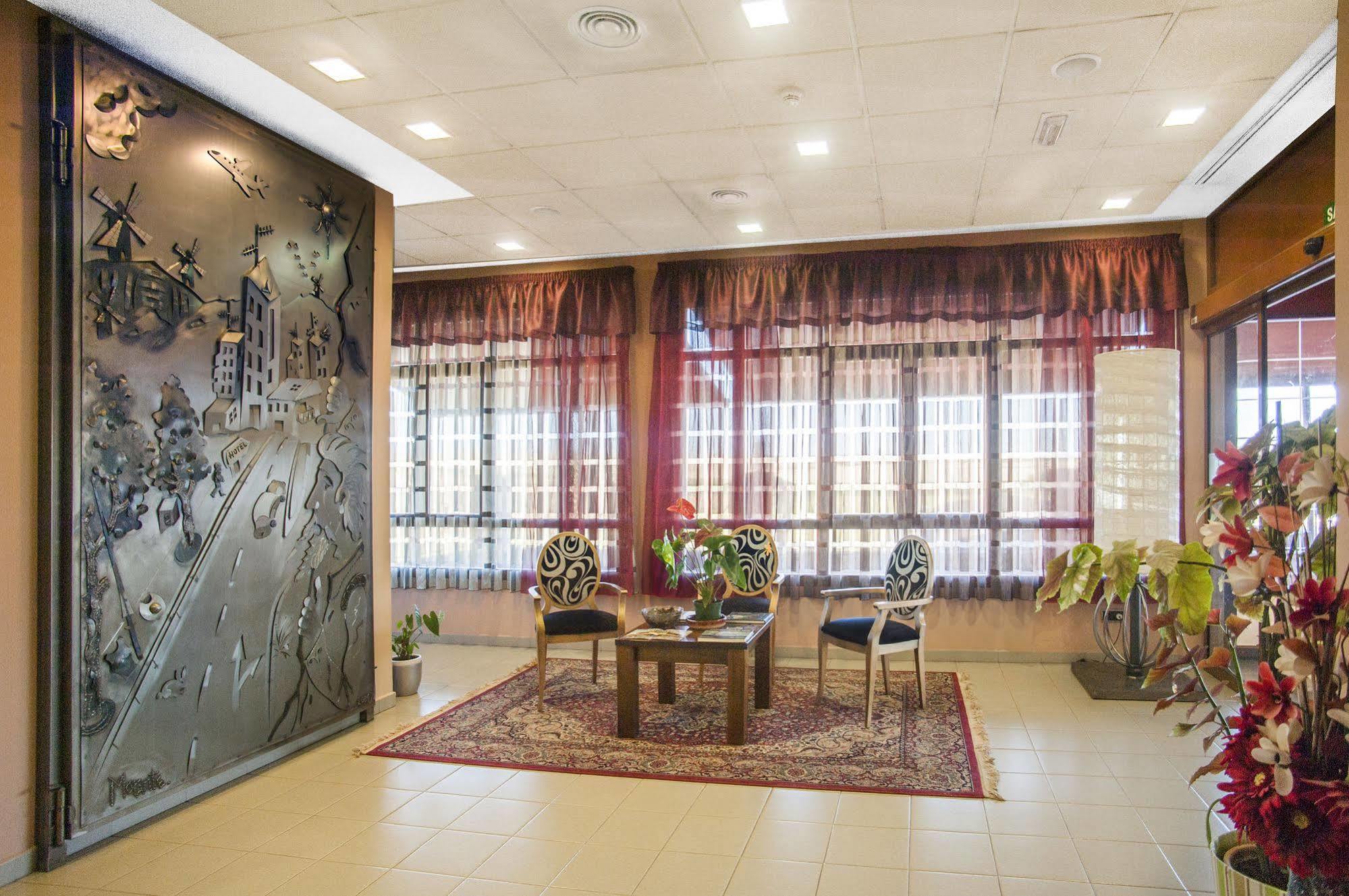 Hotel Moya Honrubia Buitenkant foto